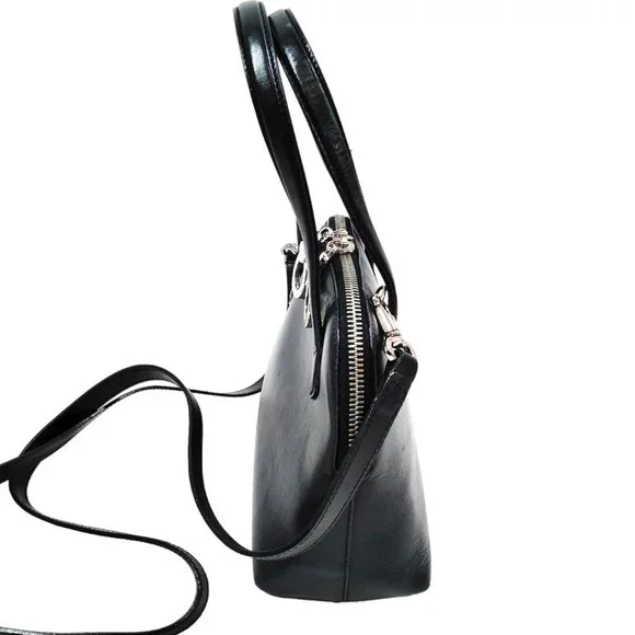 Salvatore Ferragamo Vintage Small Crossbody Bag Black Leather. - Picture 2 of 12